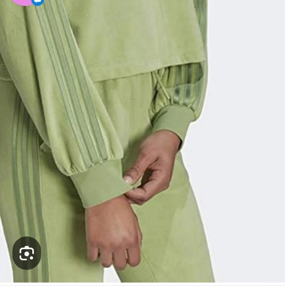 Adidas Green Velour Off The Shoulder Cropped Sweatshirt Size Medium - Picture 4 of 12